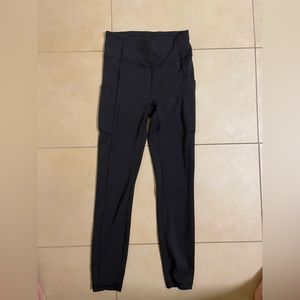 Black lululemon leggings